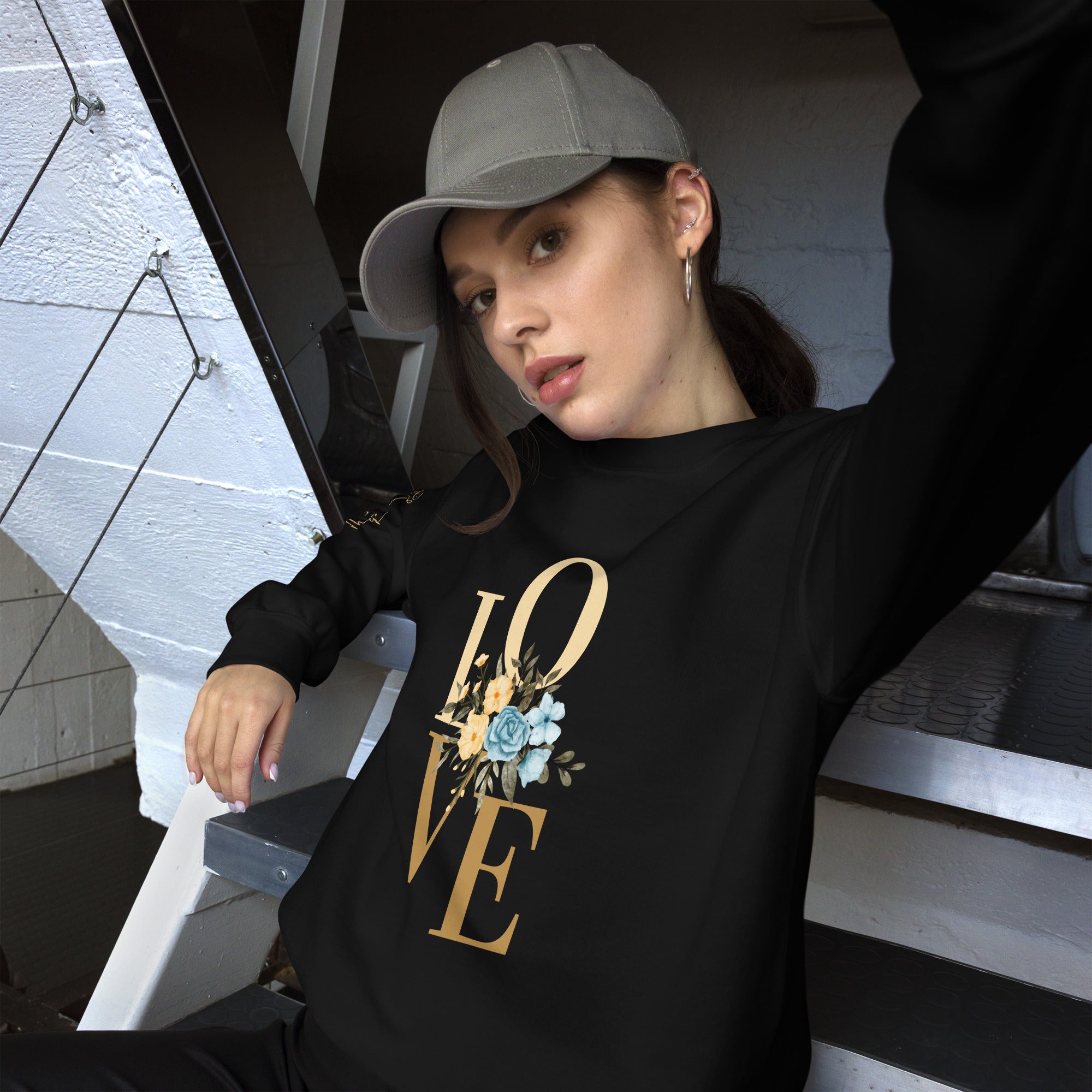 MDC Women's LOVE Sweatshirt