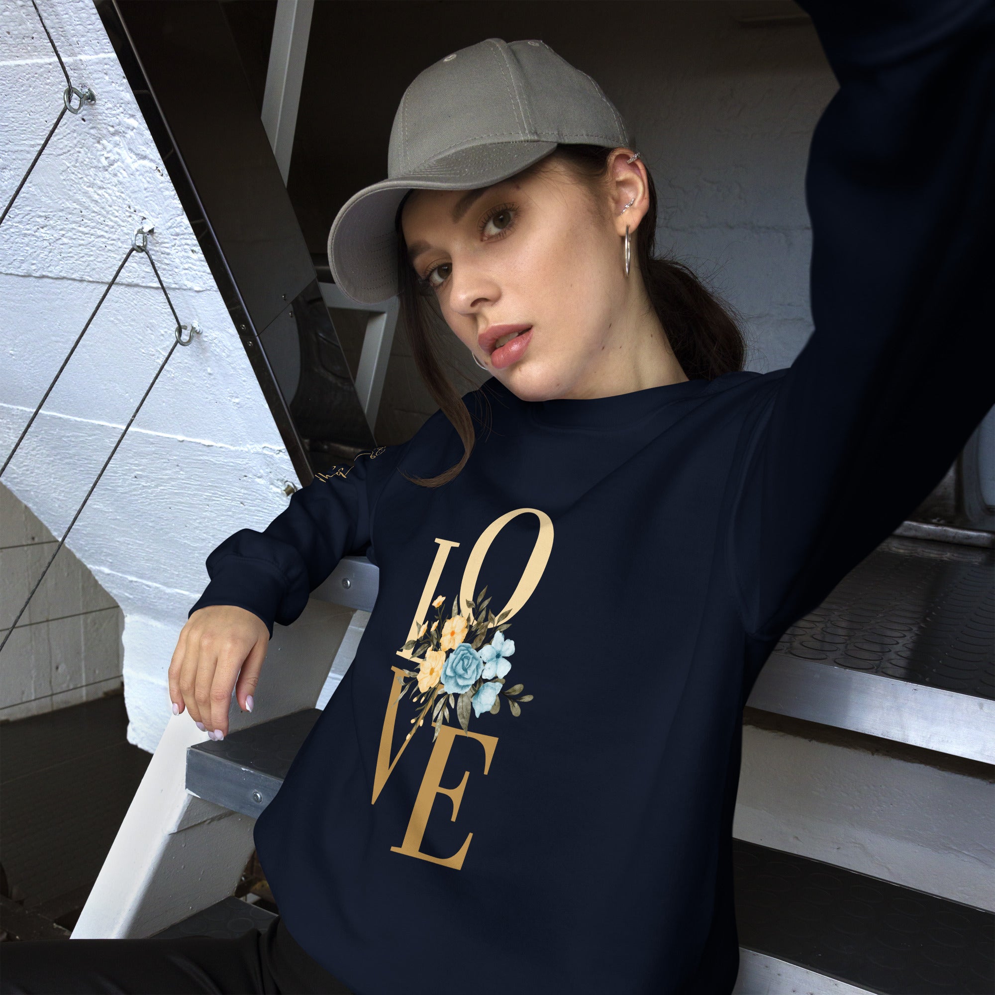 MDC Women's LOVE Sweatshirt